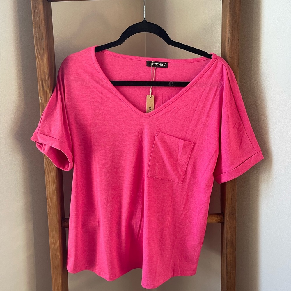 Woman’s Pink Boxy Relaxed T-Shirt Size Medium